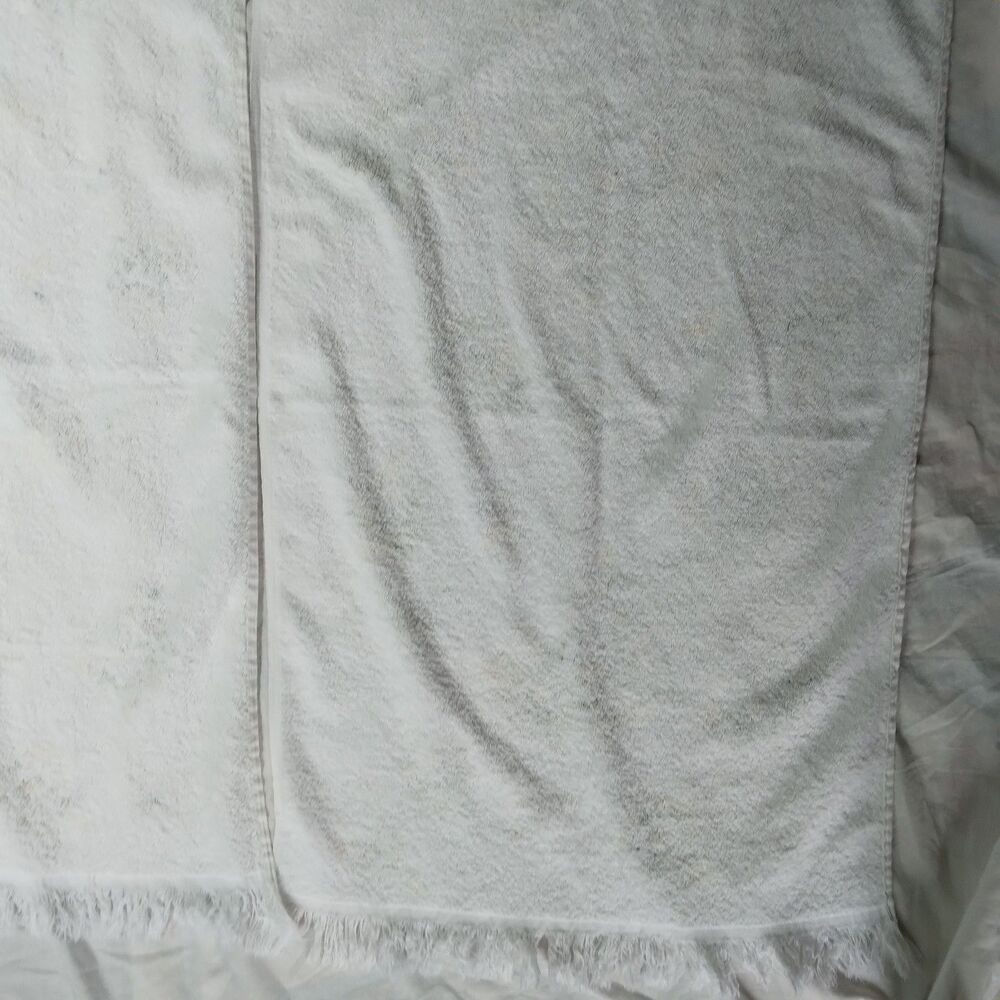 2 Vintage Bath Towel White With Yellow Flowers MCM Fringe Cottagecore USA - Picture 16 of 16